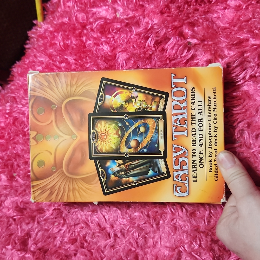 Easy Tarot Deck with book and mat